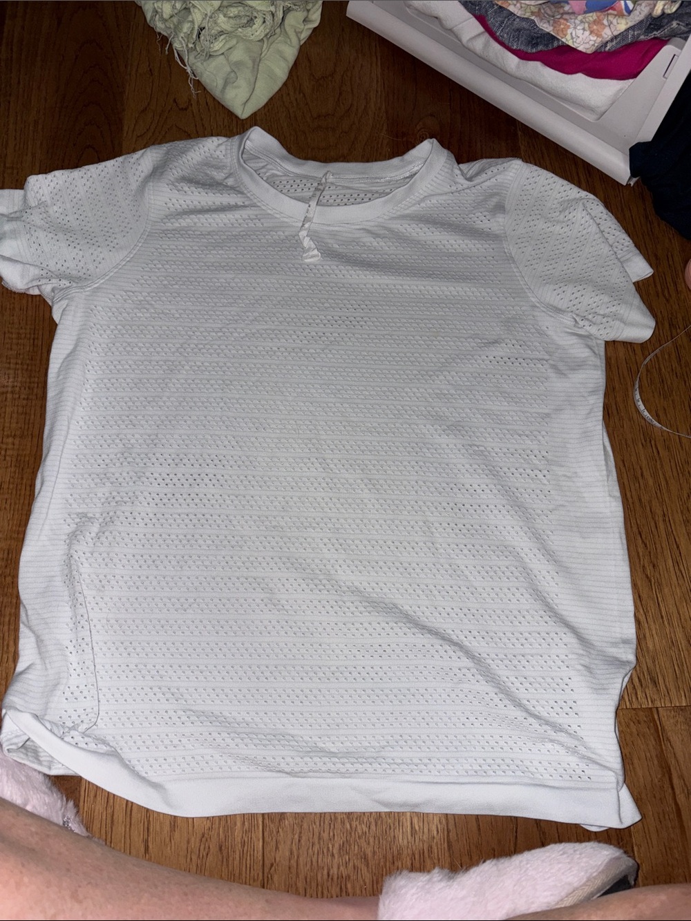 Lululemon shirt size 8